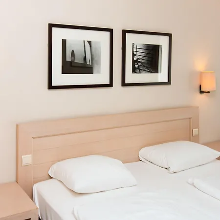 Aazaert By Wp Hotel 4*