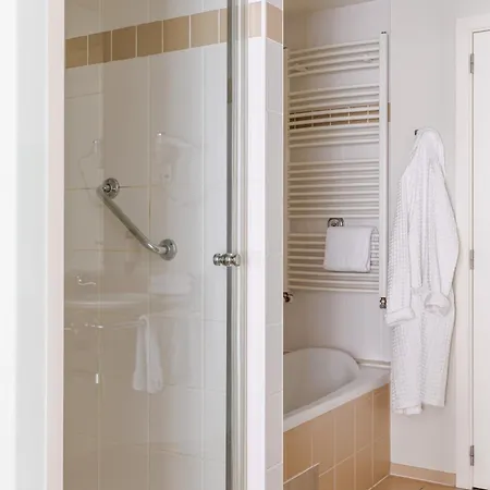 Aazaert By Wp 블랑켄베르크