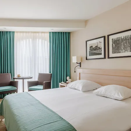 Hotel Aazaert By Wp 4*