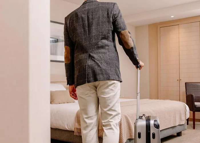 Hotel Aazaert By Wp 4*