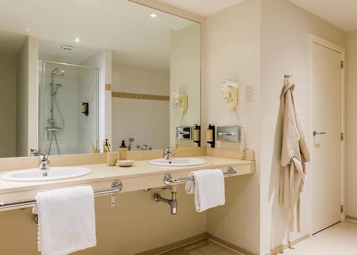 Aazaert By Wp 블랑켄베르크