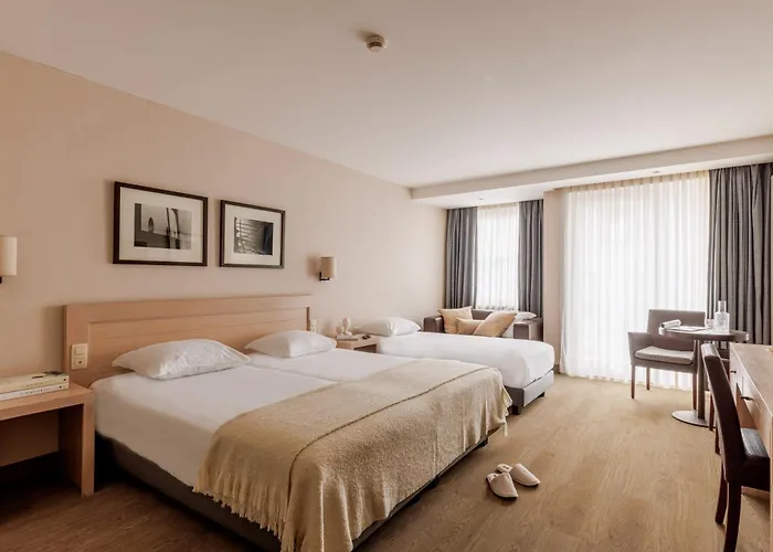 호텔 Aazaert By Wp 4*